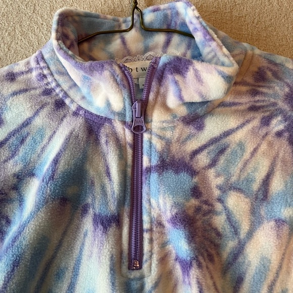 NWT btween Girls’ Tie-Dye Fleece Pullover 7 - Picture 6 of 12